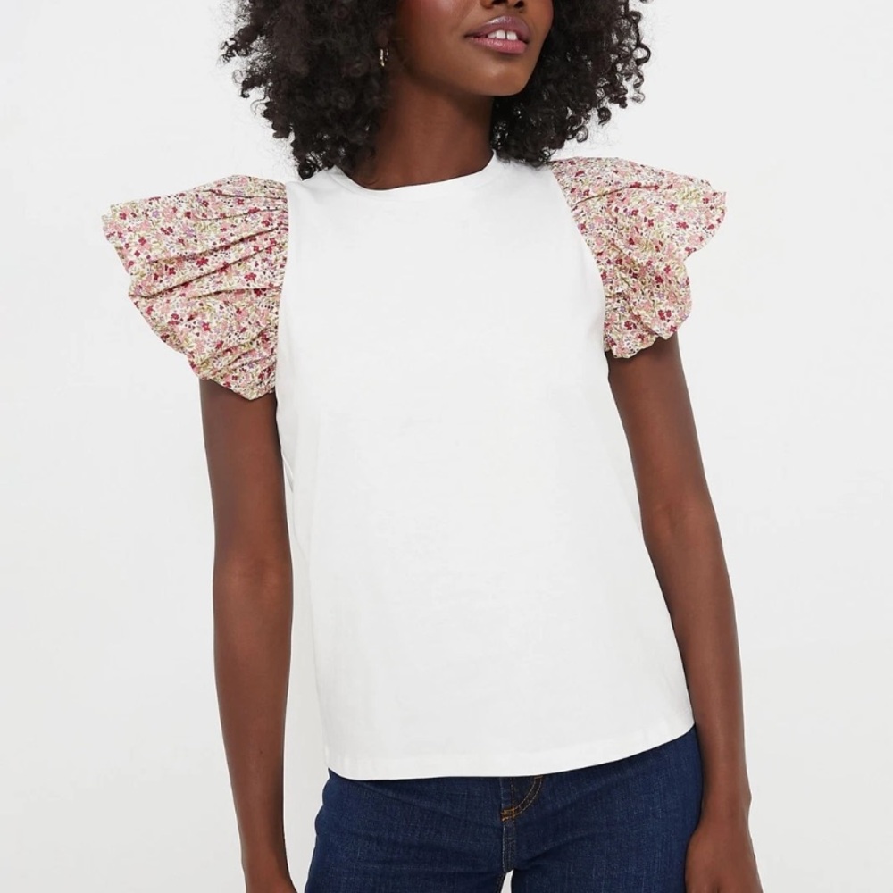 Hyacinth House by Tuckernuck Floral Flutter Sleeve Shelby Tee sz small T-Shirt